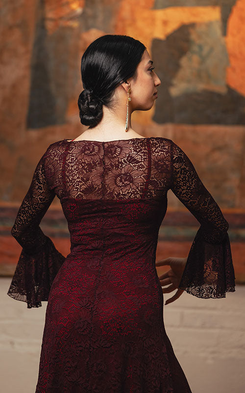 Vestido largo Poveda de encaje color granate