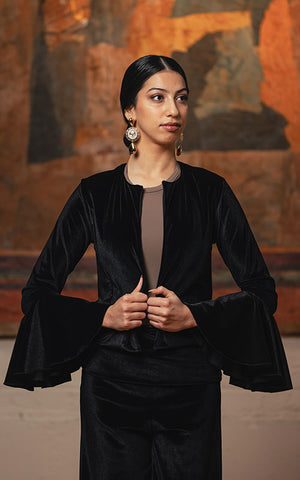 Torera plazuela de terciopelo negro