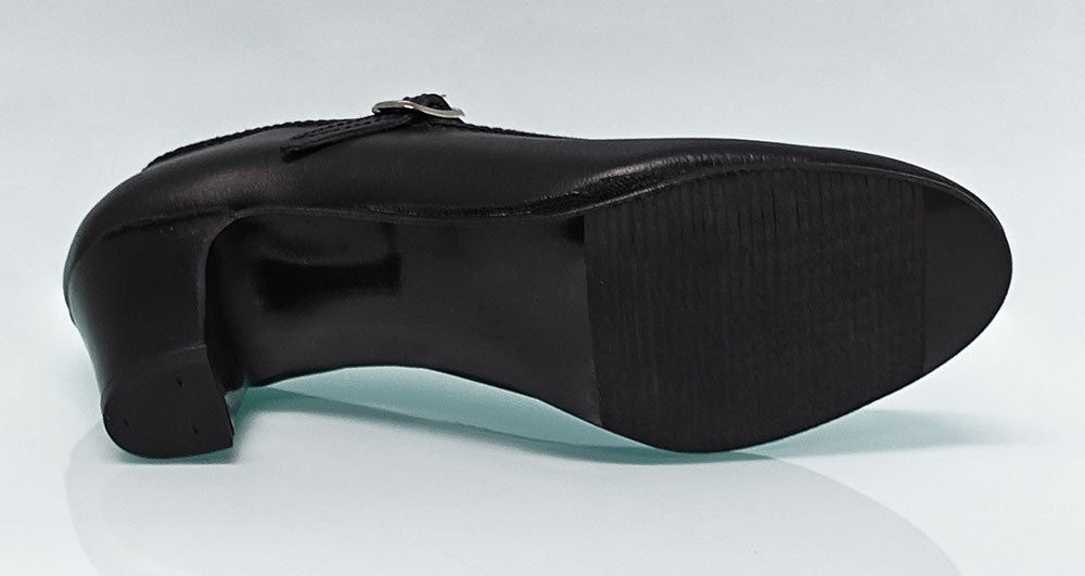 Chaussure amateur en cuir noir avec boucle