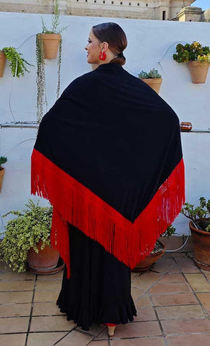 Mantón En Pico Negro Con Flecos Rojos Doble Tejido