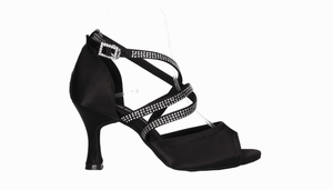 Zapato para baile de salón negro con pedrería de cristal en pulseras