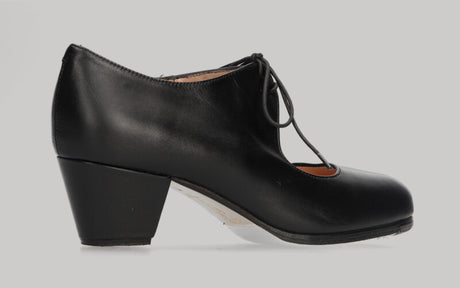Zapato de baile flamenco semiprofesional piel negro tacón cubano