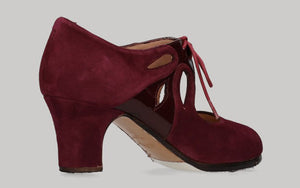 Chaussure de danse flamenco professionnelle en daim bordeaux et garniture en cuir verni