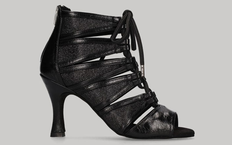 Zapato tipo botín para baile de salón negro calado con cierre cremallera en el talón