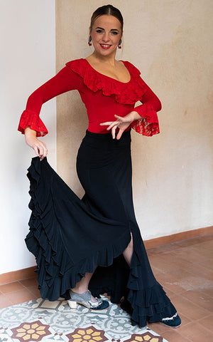 Falda flamenco negra con tres volantes y apertura a un lado