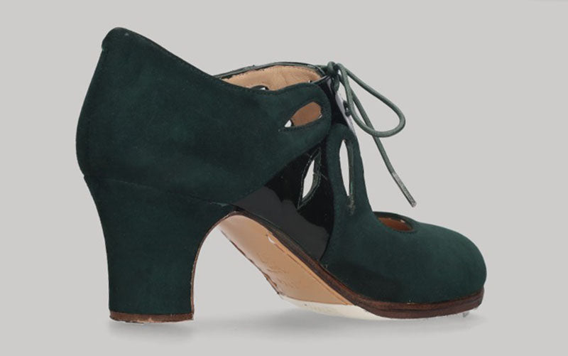 Zapato de baile flamenco profesional ante verde botella y adorno charol negro