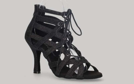 Zapato abotinado para baile de salón negro con tiras cruzadas con cordones y cierre cremallera en el talón