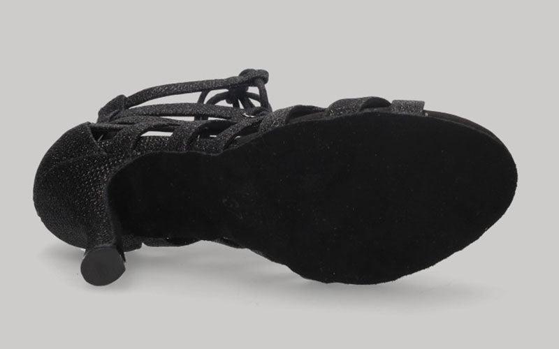 Zapato abotinado para baile de salón negro con tiras cruzadas con cordones y cierre cremallera en el talón