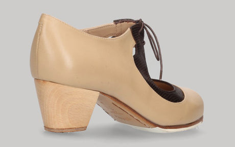 Zapato de baile flamenco profesional piel beige y fantasía negro con cordones