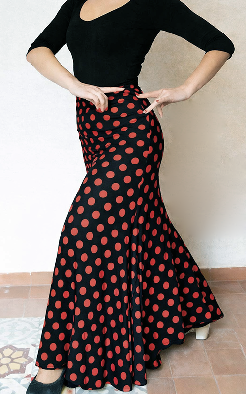 Falda flamenco negra con lunares rojos con mucho vuelo