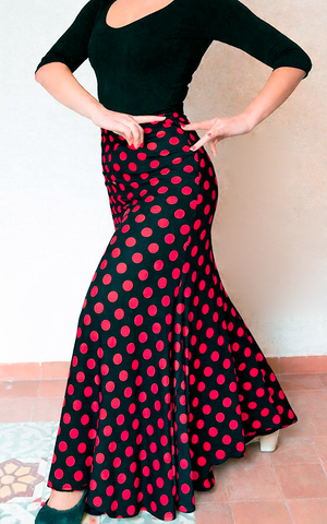 Falda flamenco negra con lunares rojos con mucho vuelo