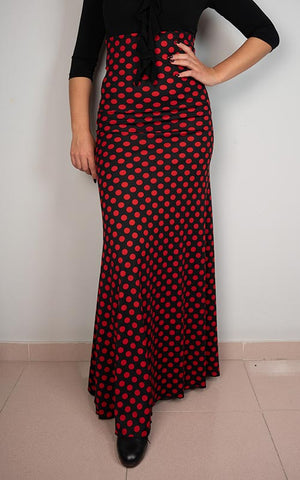 Falda flamenco negra con lunares rojos con mucho vuelo