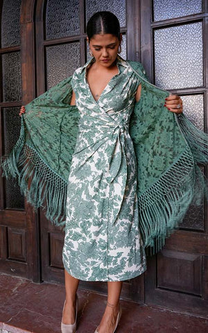 Chaqueta Saeta verde agua de encaje terminada en flecos enrejados