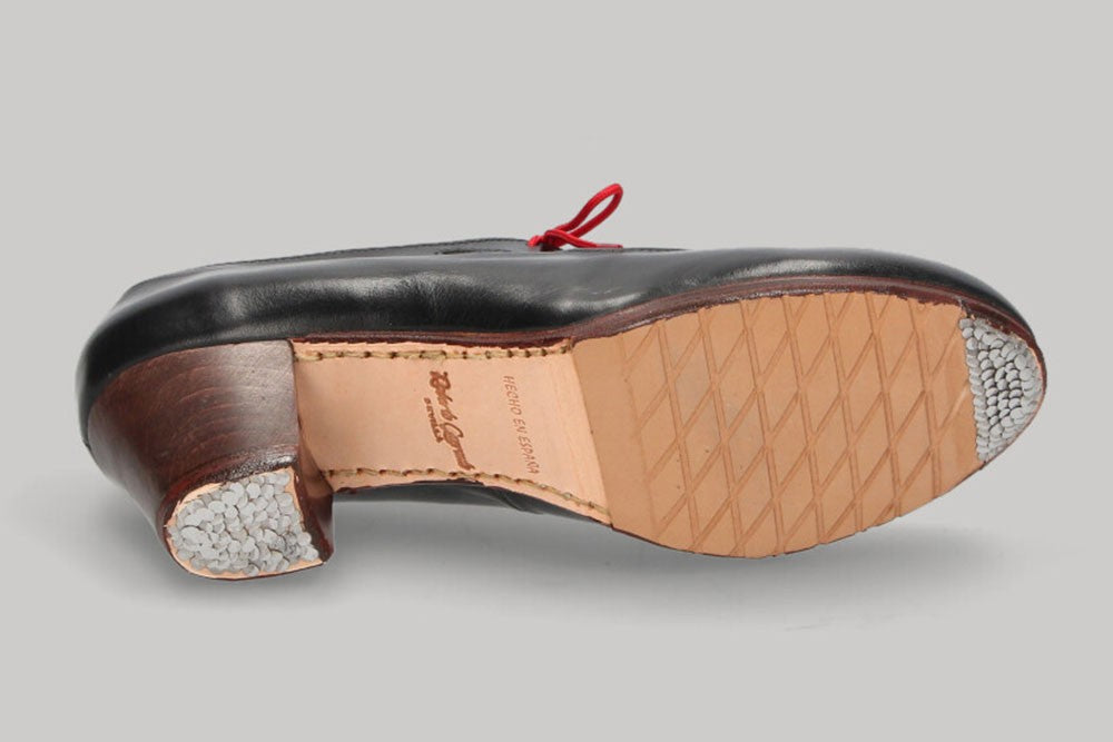 Zapato de Baile Flamenco Profesional Piel Negro con Tacón Cubano