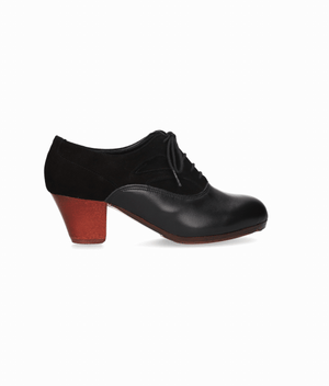 Zapato de baile flamenco profesional combinado en piel y ante negro con cordones