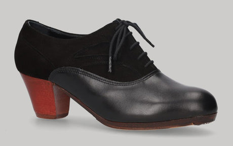 Zapato de baile flamenco profesional combinado en piel y ante negro con cordones