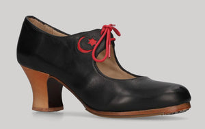 Zapato de baile flamenco profesional piel negro con adorno estrella y luna en rojo