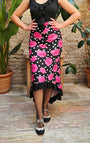 Falda-sobrefalda flamenco estampada con flores buganvilla y lunares