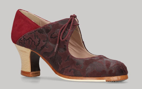 Zapato de baile flamenco profesional combinado en piel repujada burdeos y ante