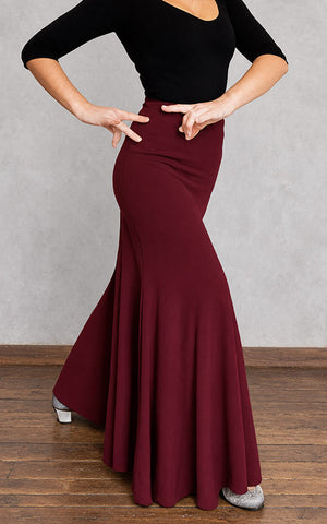 Falda flamenco color granate entallada con mucho vuelo