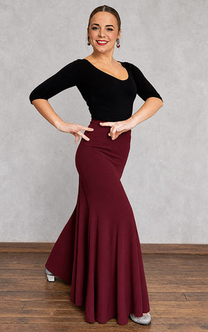 Falda flamenco color granate entallada con mucho vuelo