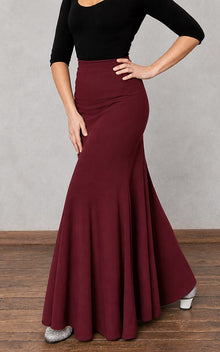 Falda flamenco color granate entallada con mucho vuelo