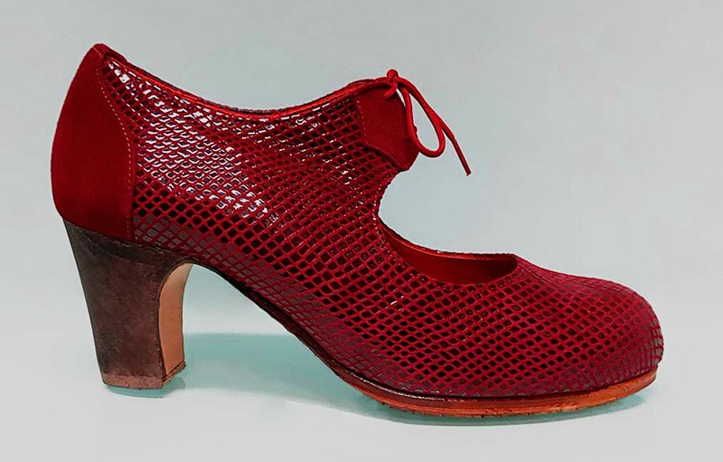 Professional flamenco dance shoe in burgundy fantasy leather