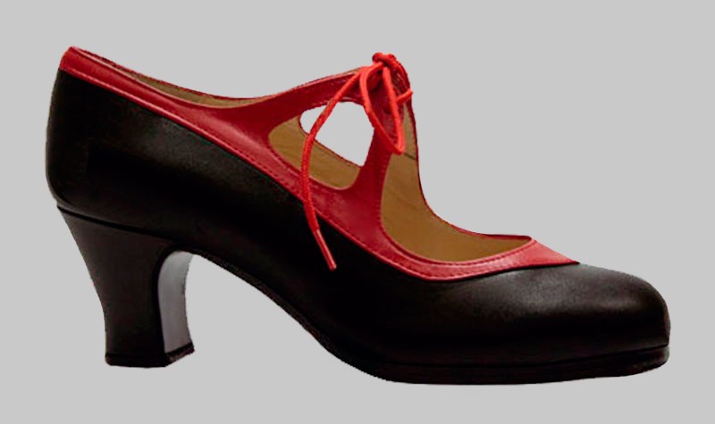 Professional flamenco dance shoe, black and red combination