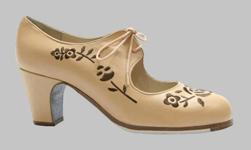 Chaussure de danse flamenco professionnelle en cuir beige brodé