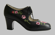 Chaussure de danse flamenco professionnelle en cuir noir brodé