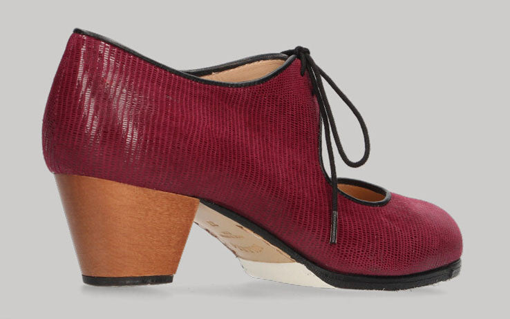 Professional flamenco dance shoe in carmine red snake fantasy with