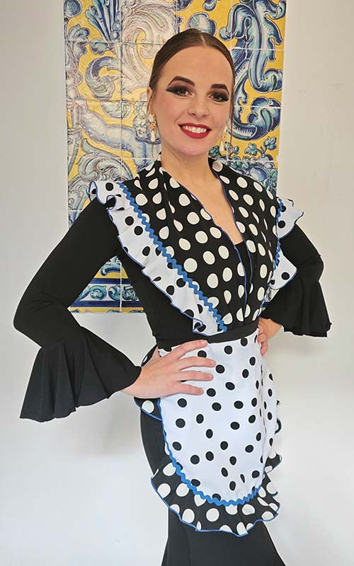 Conjunto Delantal y Mantoncillo  Flamenco Negro y Blanco con Lunares