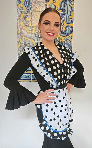Conjunto Delantal y Mantoncillo  Flamenco Negro y Blanco con Lunares