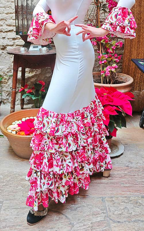 Falda Flamenco Zagra Blanca con 5 Volantes Estampados de Flores