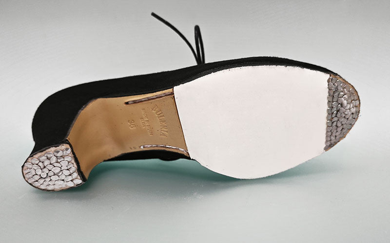 Chaussure de danse flamenco professionnelle en daim noir avec lacets