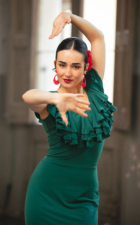 Flamenco body with ruffles on the neckline