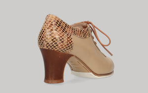 Chaussure de danse flamenco professionnelle combinée en cuir beige et motif serpent avec lacets