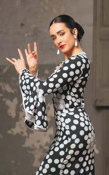 Top Flamenco Estampado Con Volante En Manga y Escote Redondo